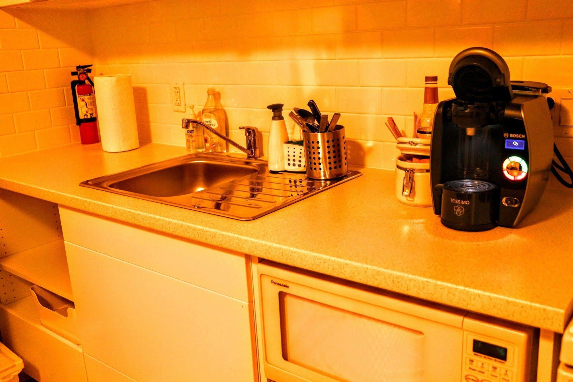 Ritchie B&B Edmonton Eksteriør billede